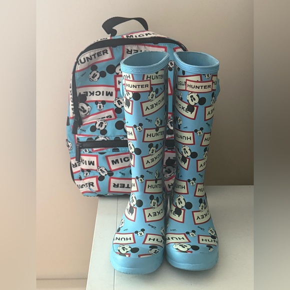 Hunter x Disney | Mickey Mouse Rain Boots size 2 and Backpack Set - Picture 1 of 14